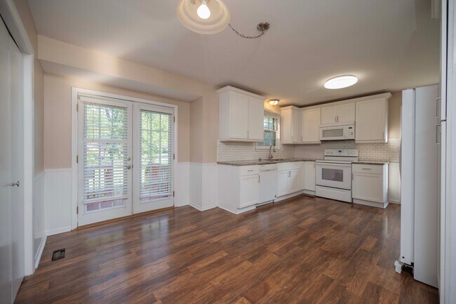 Building Photo - 408 Wheeler Ave