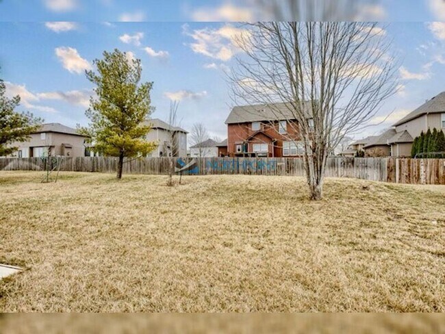 Building Photo - 12609 S Burrows St