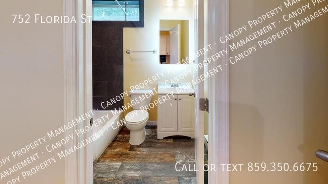 Building Photo - 752 Florida St