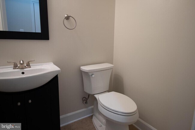 Building Photo - 522 Jurgensen Pl
