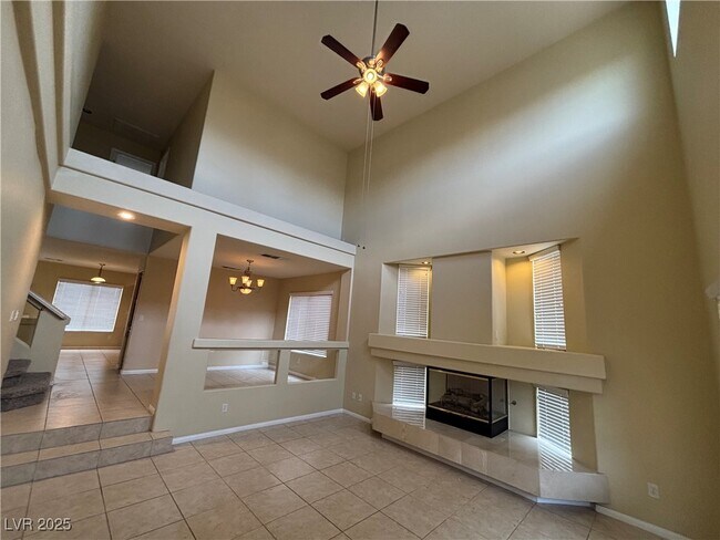 Building Photo - 10961 Fintry Hills St