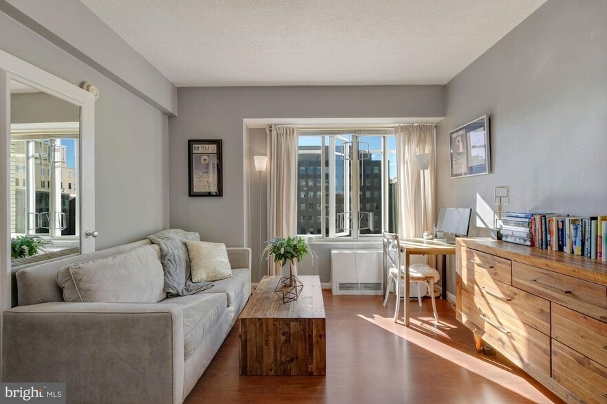 Building Photo - 1727 Massachusetts Ave NW