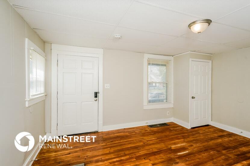 Building Photo - 409 S 39th St