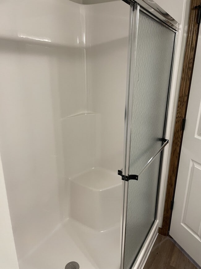 Building Photo - 1316 Cedar Cv Rd