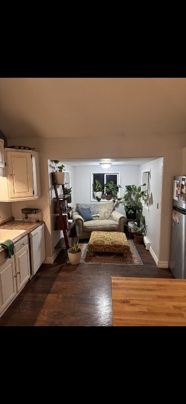 Building Photo - 1979 Comanche Ct