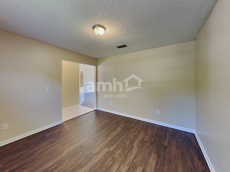 Building Photo - 11367 Monument Landing Blvd