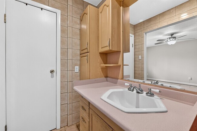 Building Photo - 4123 Wyanngate Dr