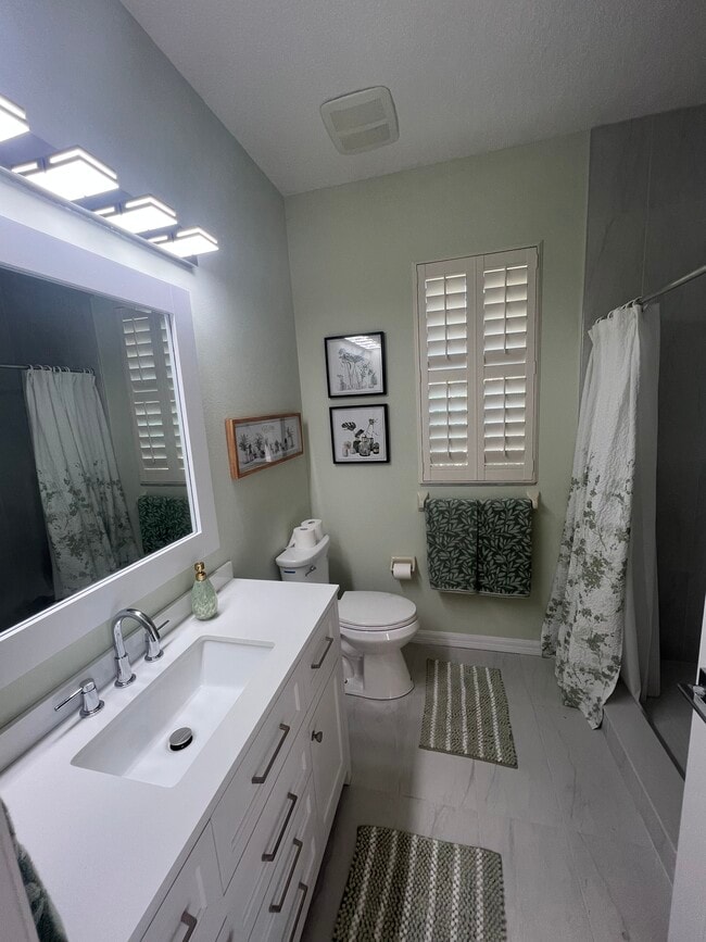 Building Photo - 2024 Calusa Lakes Blvd