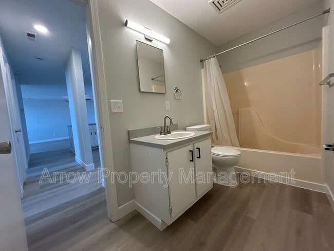 Building Photo - 1116 S 2nd St