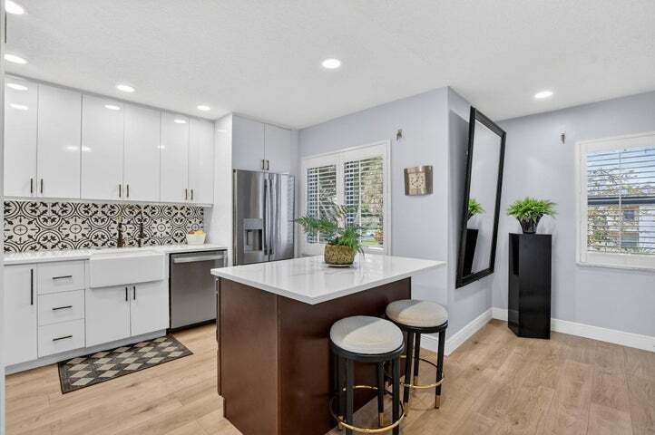 Building Photo - 21650 Juego Cir