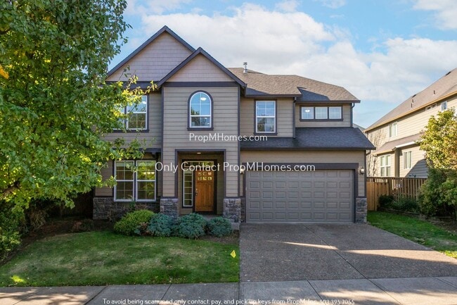 Building Photo - Beautifully Updated Home in Desirable Clackamas! + Solar