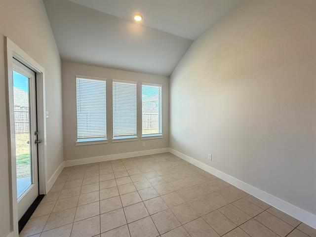 Building Photo - 613 Taylor Dr