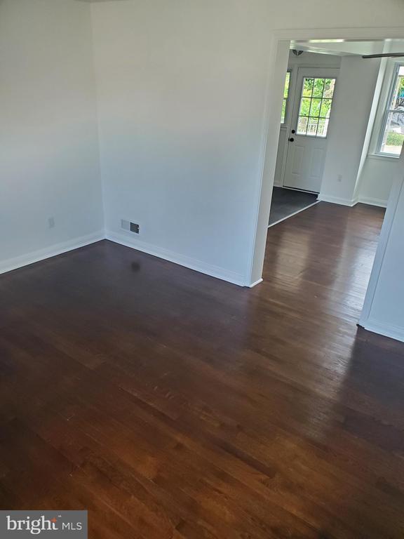 Building Photo - 1534 Doolittle Rd