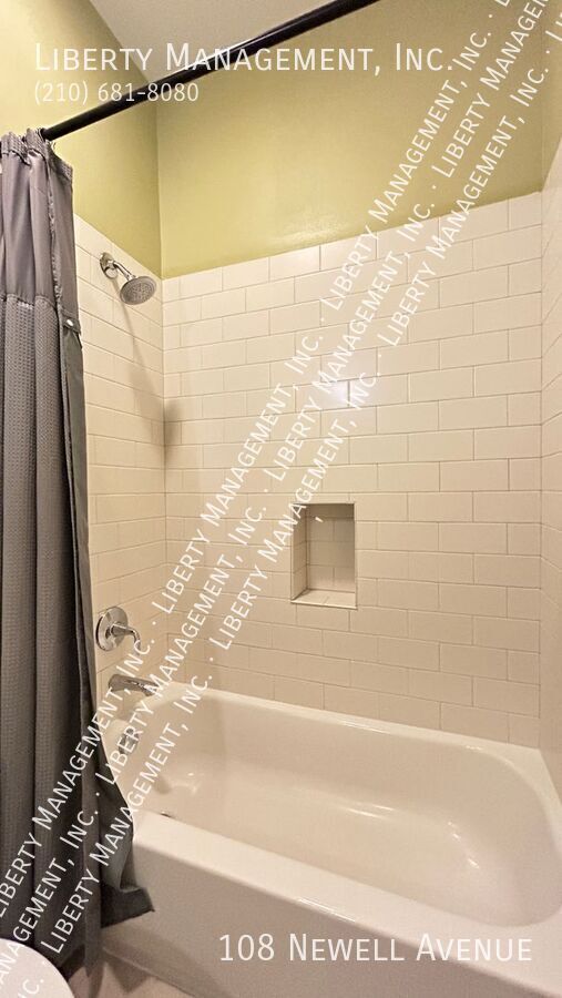 Building Photo - 108 Newell Ave