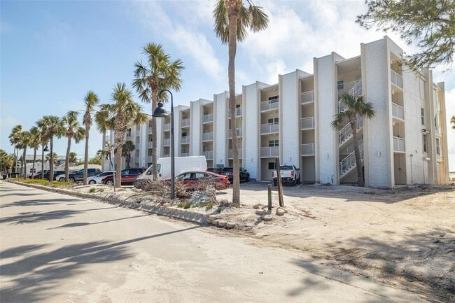 Building Photo - 200 1st Ave