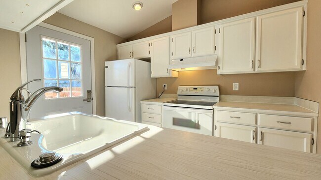 Building Photo - Marysville 3 Bedroom Home