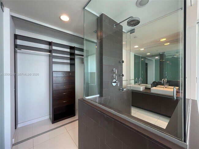 Building Photo - 1040 Biscayne Blvd