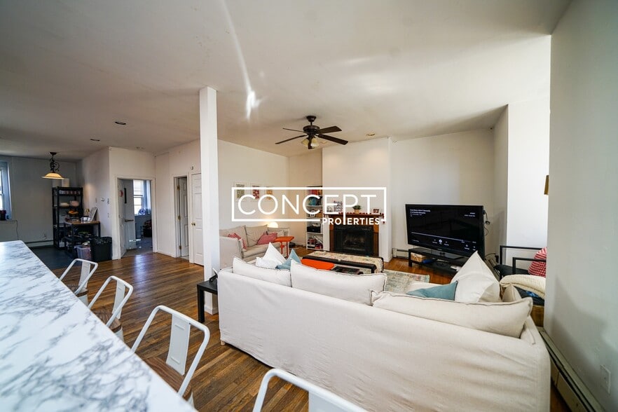 Building Photo - 486 Massachusetts Ave