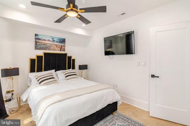 Building Photo - 1417 Montello Ave NE