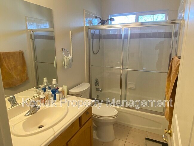 Building Photo - 5302 W Ted Wy