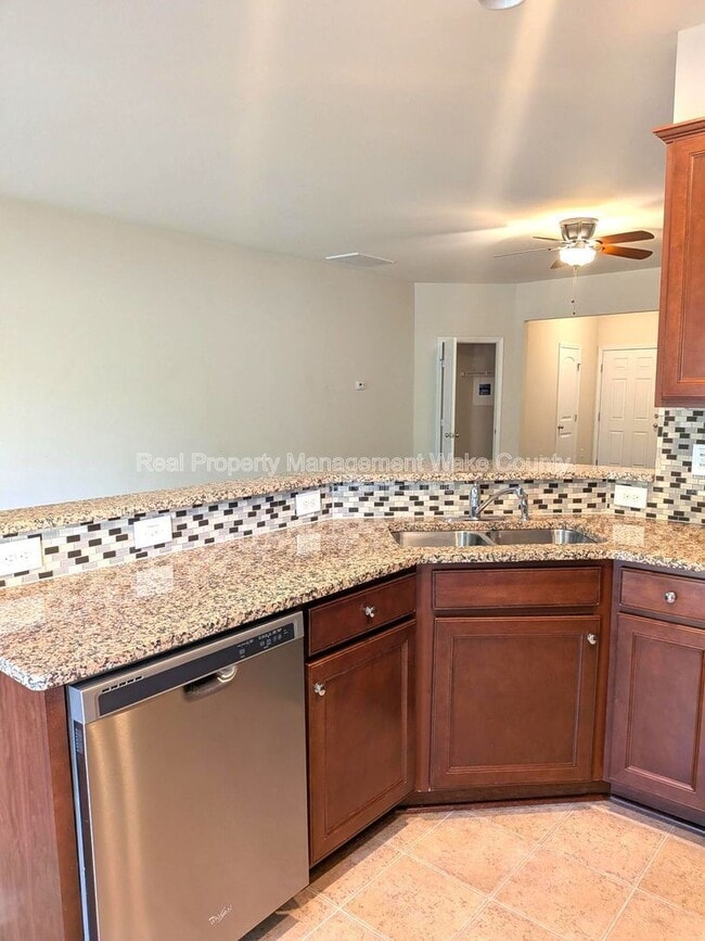 Building Photo - 205 Olivet Loop