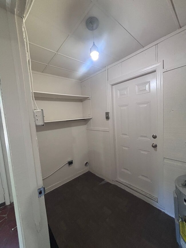 Building Photo - Great 3 bedroom home available in East Charlotte