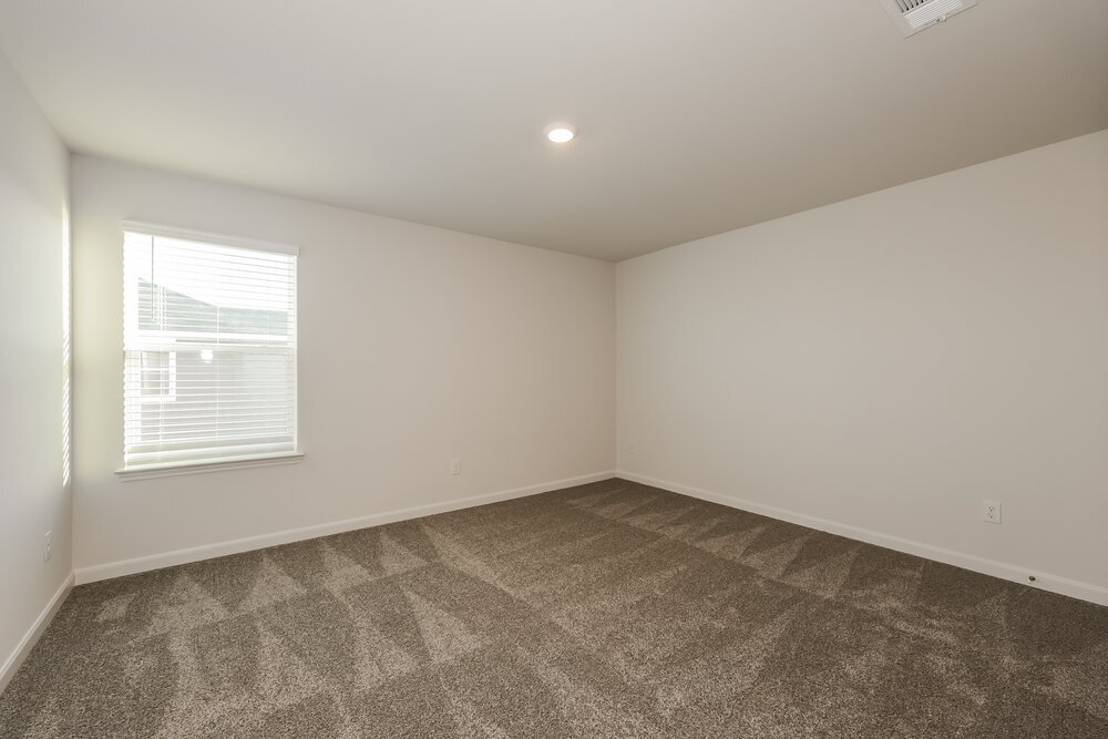 Building Photo - 1532 Woodwinds Dr