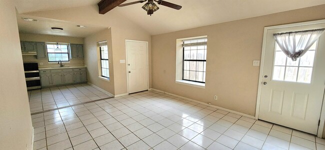 Building Photo - 5805 Gale Ct
