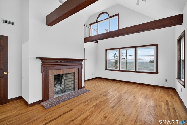 Building Photo - 82 Limewood Ave