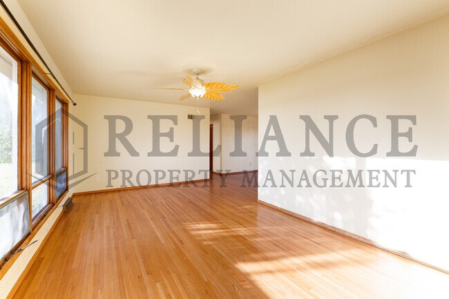 Building Photo - 4525 N 247th St W