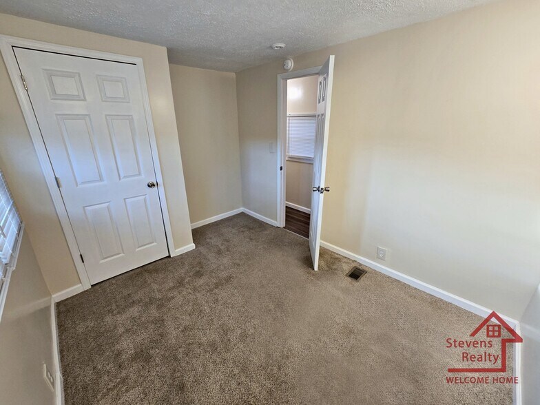 Building Photo - 271 C C Camp Rd