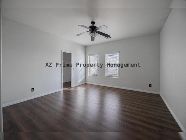 Building Photo - 16966 W Saguaro Ln