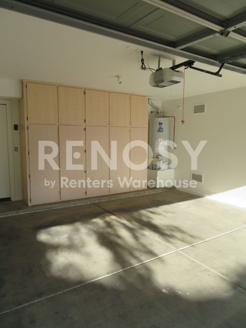 Building Photo - 17606 N 17th Pl