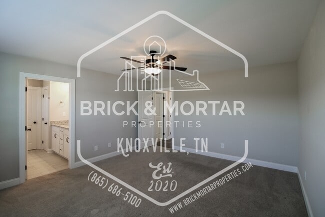 Building Photo - 1669 Spring Berry Ln