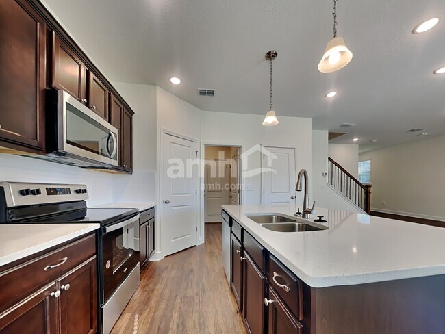 Building Photo - 12330 Paperbark Pl