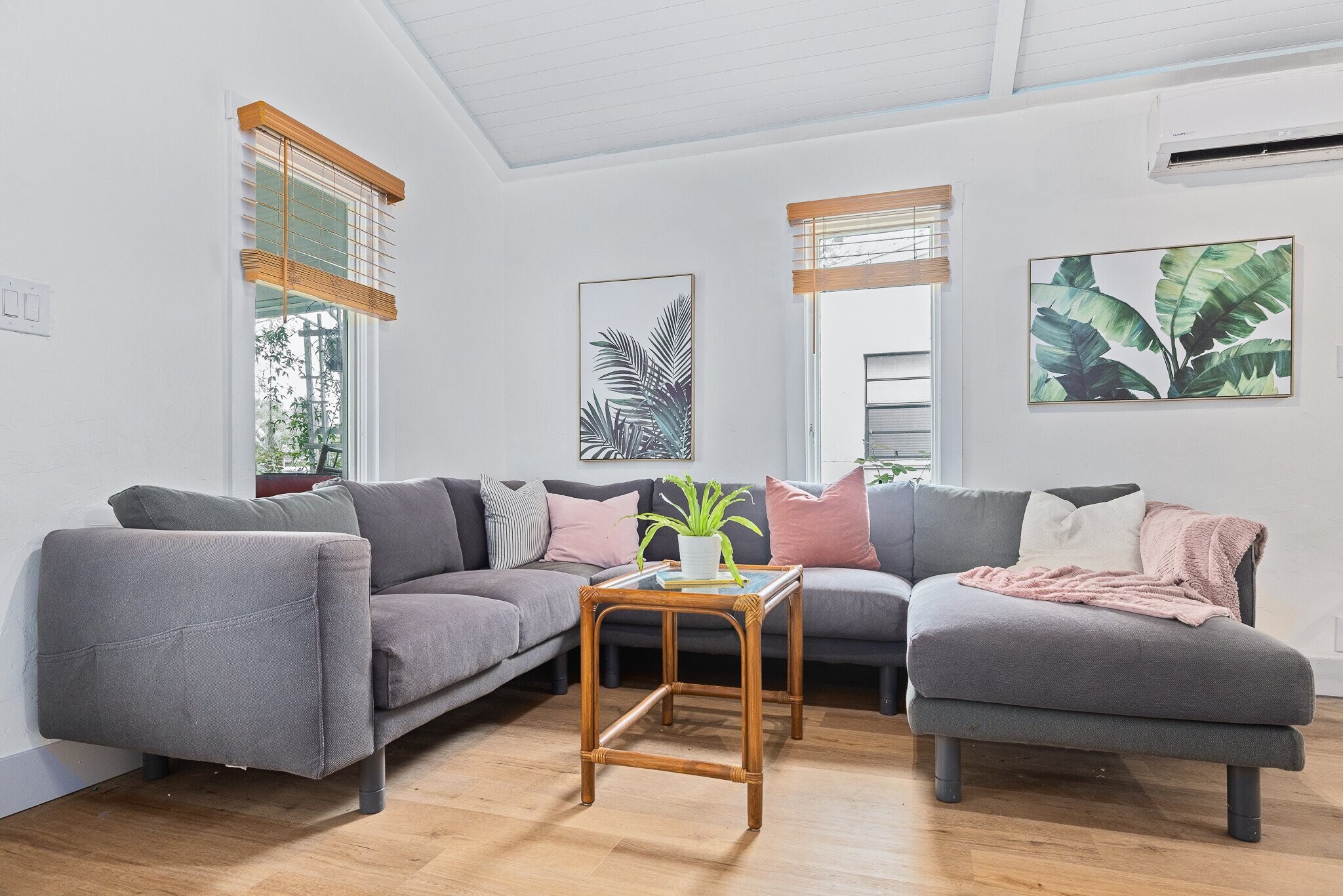 Building Photo - 511 41st Ave S