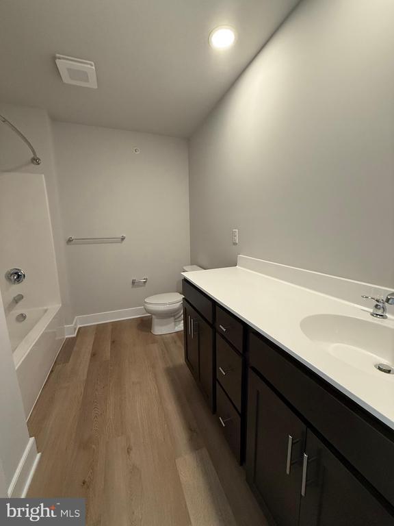 Building Photo - 3121 Overlook Dr