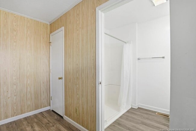 Building Photo - 815 Bedrock Dr