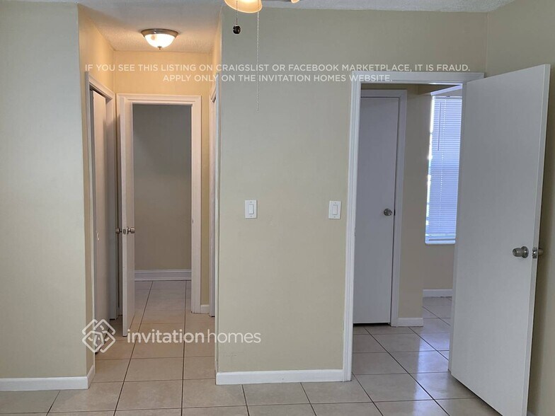 Building Photo - 2630 NW 83rd Ave