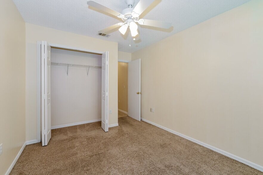 Building Photo - 12641 Parkbury Dr