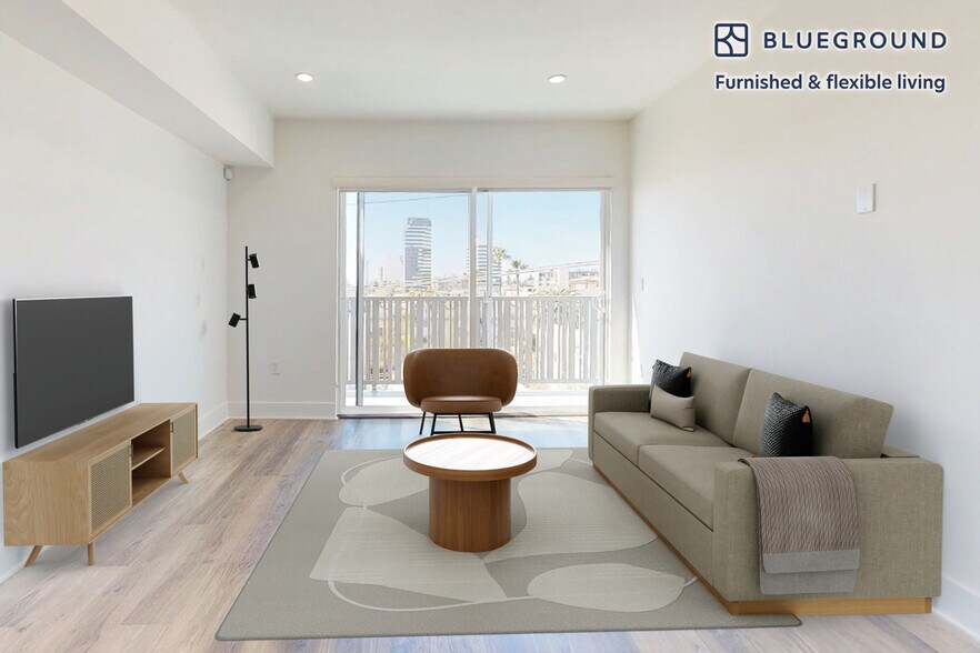 Primary Photo - 1821 S Bentley Ave