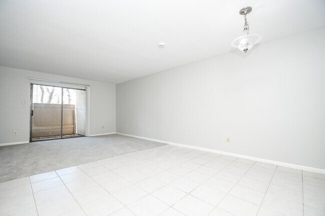 Building Photo - 8433 Hearth Dr