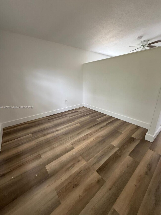 Building Photo - 8075 SW 73rd Ave