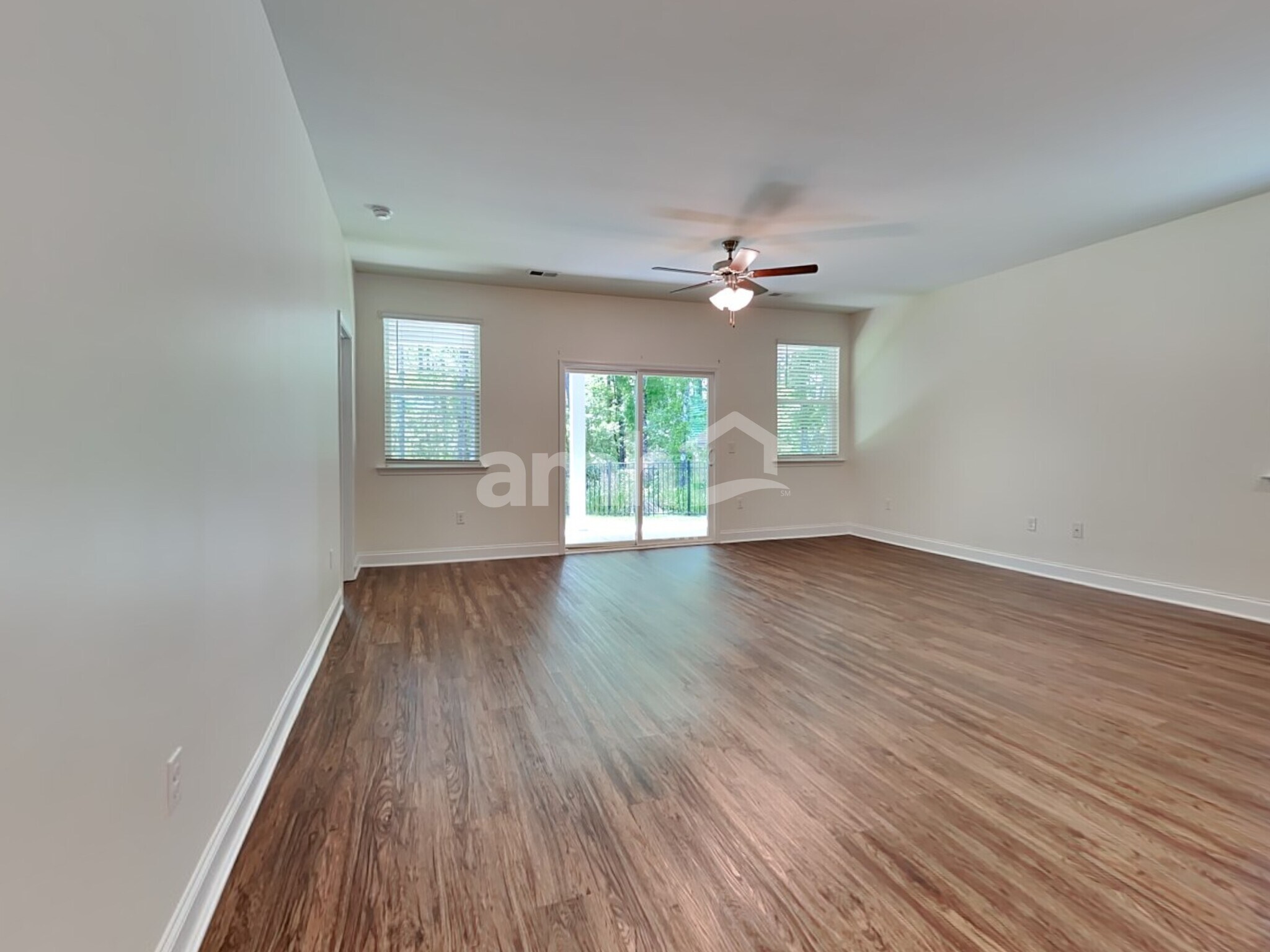 Building Photo - 513 West St