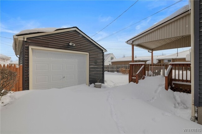 Building Photo - 212 Santin Dr