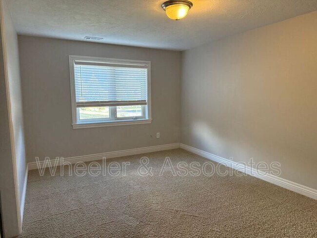 Building Photo - 4109 N 175 W