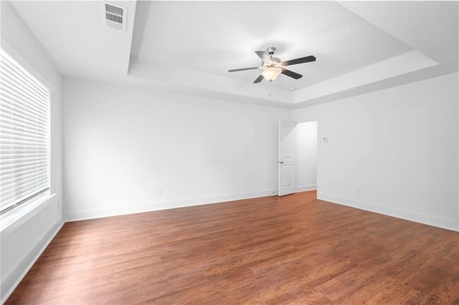 Building Photo - 5402 Brooklands Dr
