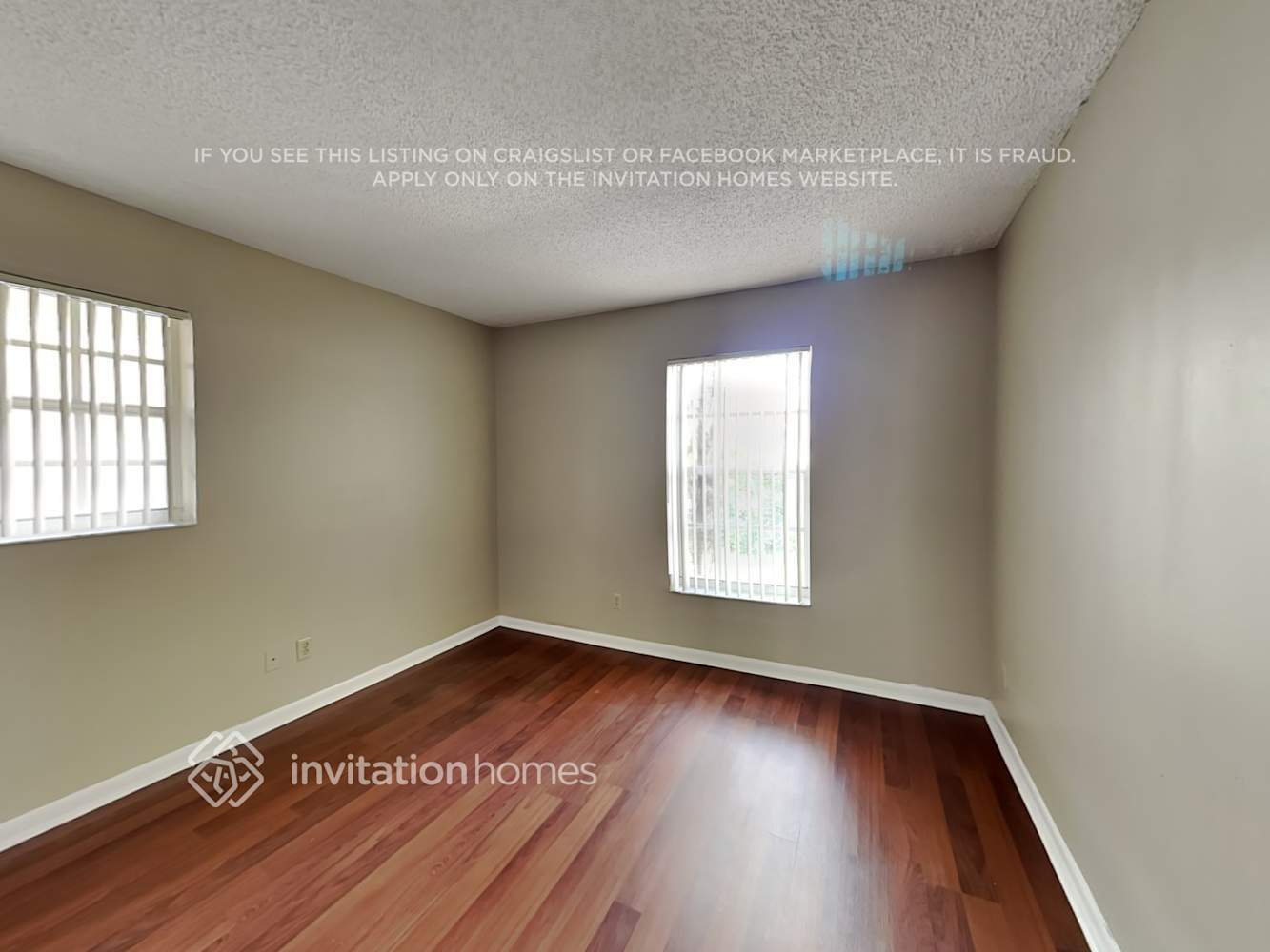 Building Photo - 8931 Lake Park Cir N