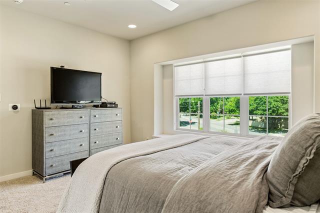 Building Photo - 5820 Bryan Pkwy