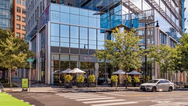 Building Photo - 2 Earhart St